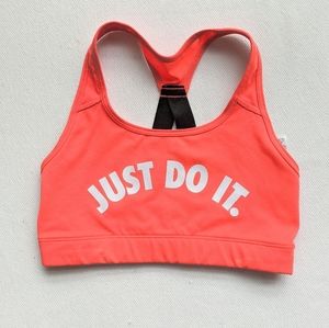 Nike Victory Sports Bra